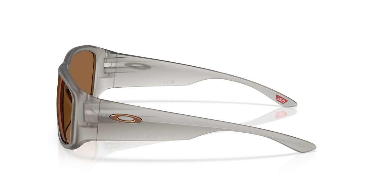 Oakley Tourniquet 0OO9521 952102 57 Grey/ Prizm Bronze