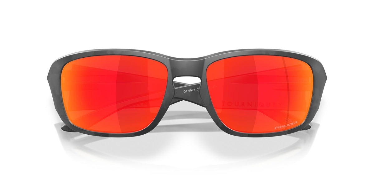 Oakley Tourniquet 0OO9521 952105 57 Grey/ Prizm Ruby