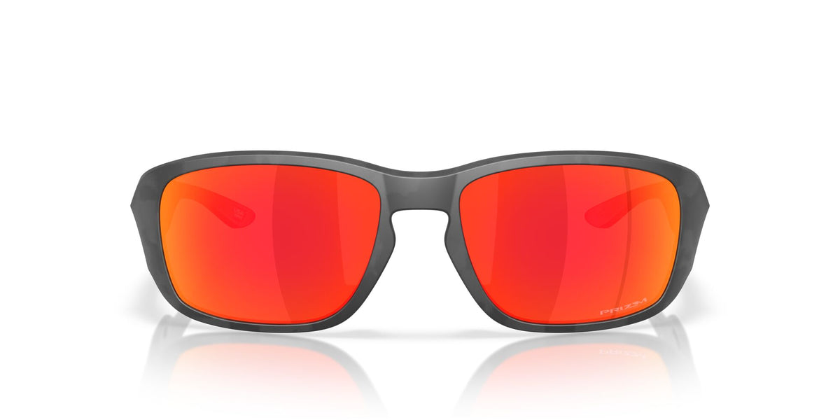 Oakley Tourniquet 0OO9521 952105 57 Grey/ Prizm Ruby