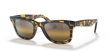 RB 2140 Ray-Ban Wayfarer Yellow Havana / Polarised Clear Gradient Dark Brow 50 50 / Crystal / Plastic