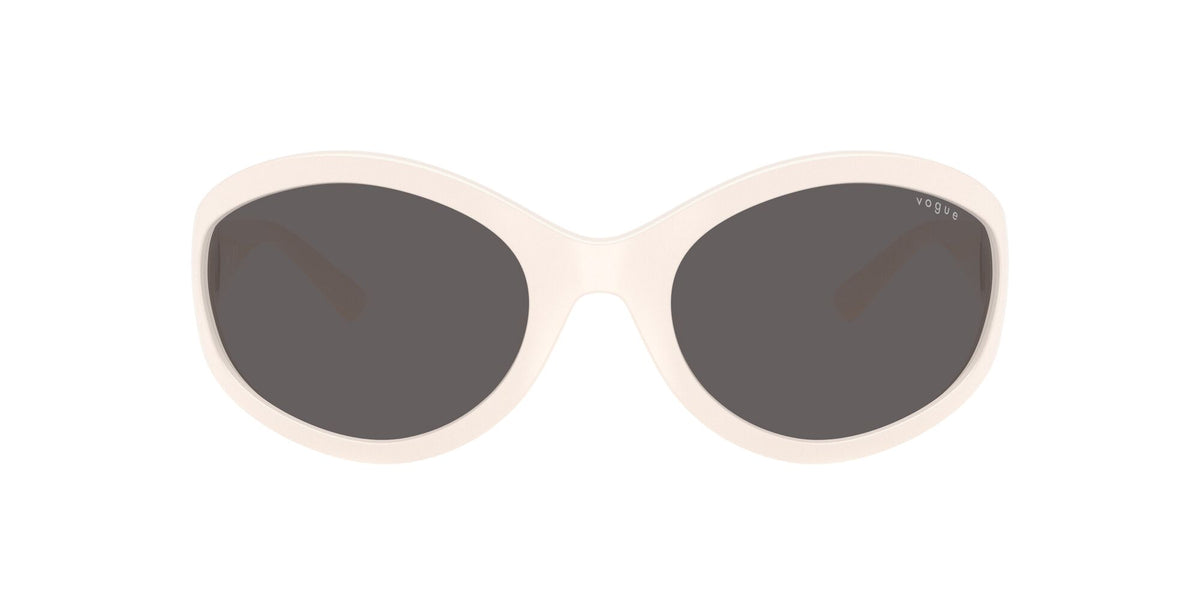 Vogue  0VO5606S 312487 65 Full Ivory/ Black Smoke