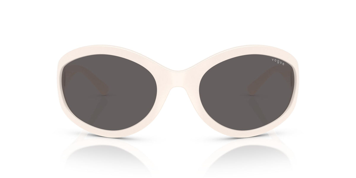 Vogue  0VO5606S 312487 65 Full Ivory/ Black Smoke