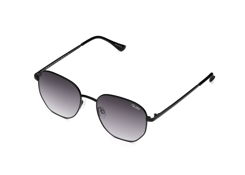 Quay Big Time QU-000605 Black / Smoke Lens