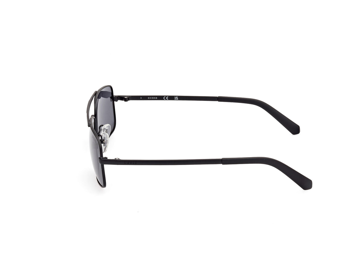 guess-gu00060-60-02d-matte-black-smoke-polarized - 9