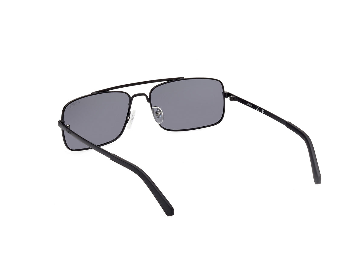 guess-gu00060-60-02d-matte-black-smoke-polarized - 10