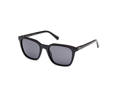 Guess GU0017001D53 shiny black  / smoke polarized