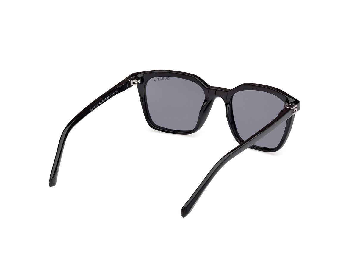 Guess GU0017001D53 shiny black  / smoke polarized