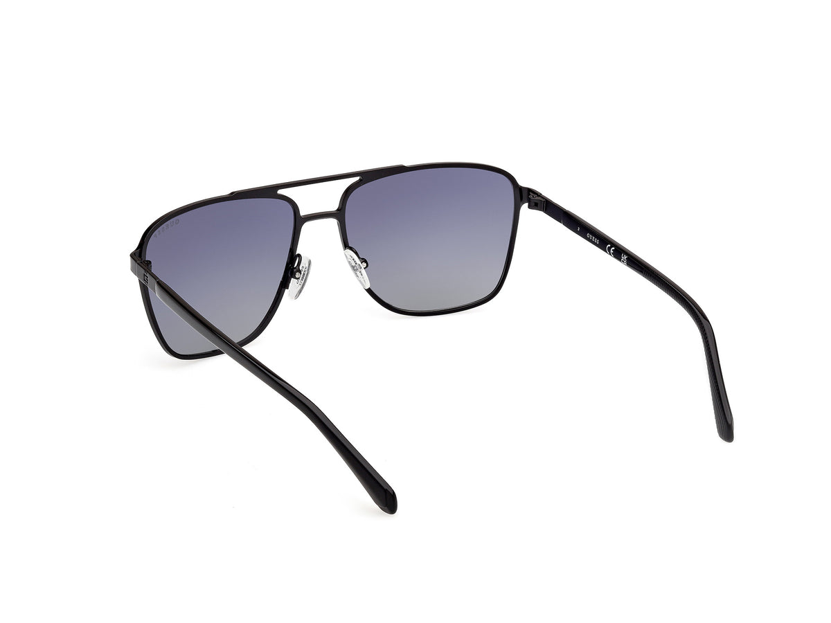 Guess GU0021002D60 matte black / smoke polarized
