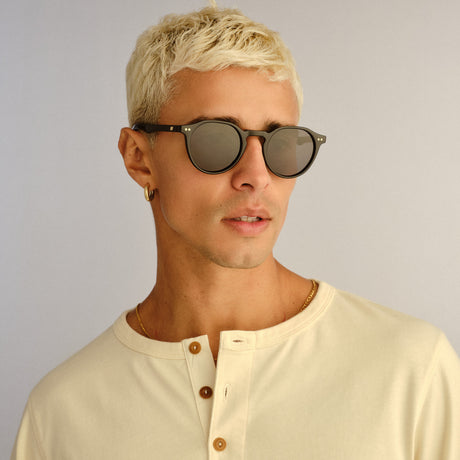 Le Specs Galavant LSP2452357 Black/ Smoke Mono Polarized