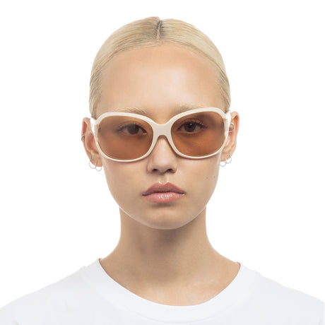Le Specs Bolshy Ltd Edt LSP2452366 Milky Almond/ Latte Tint Lens