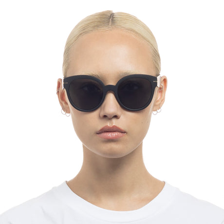 Le Specs Capacious LSP2452386 Matte Black/ Smoke Mono Polarized