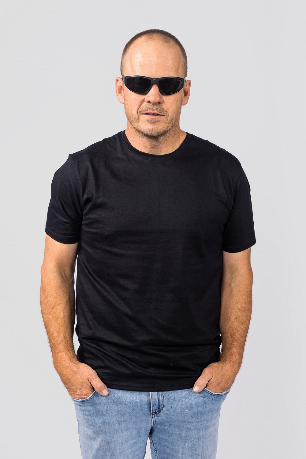Ugly Fish Basic Polarised P2033 MBL.SM Matt Black Frame/ Smoke Lens - Blue Star Eyewear