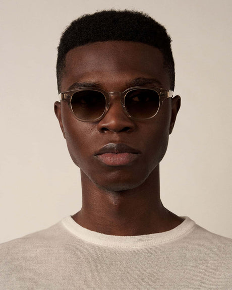 CHIMI Core 01 101CHIMI Ecru - Blue Star Eyewear